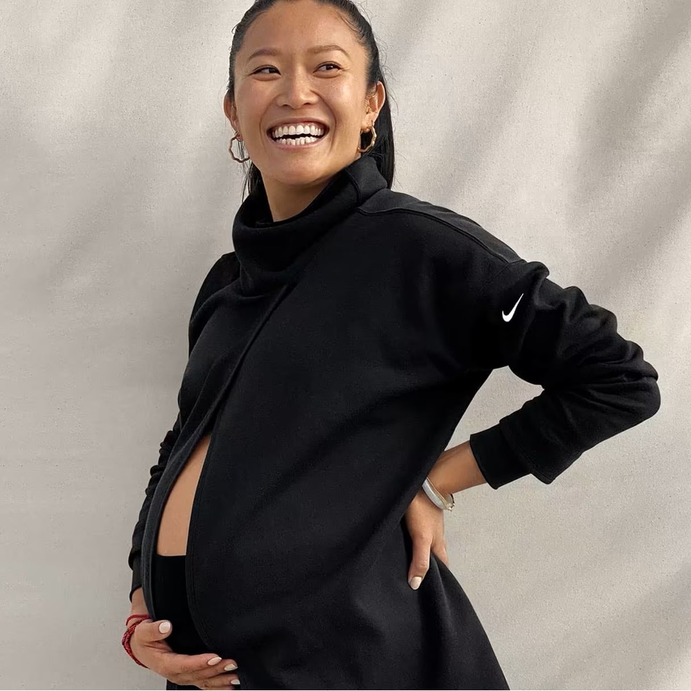Nike Women’s Maternity/nursing-friendly top